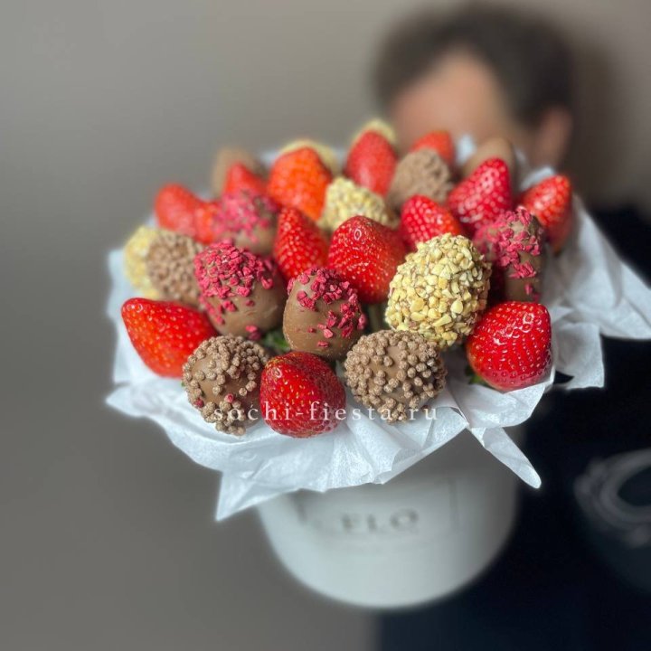 Клубника в боксе 30 ягод в Нижнекамске