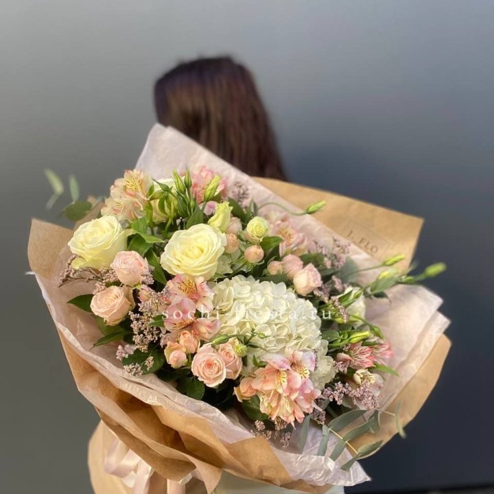 Дизайнерский букет №1 в Нижнекамске