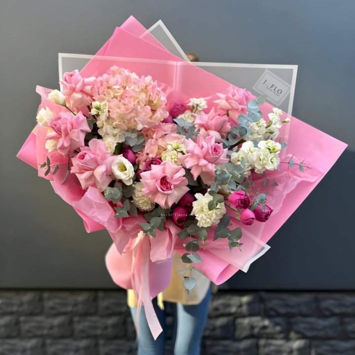 Дизайнерский букет №25 в Нижнекамске