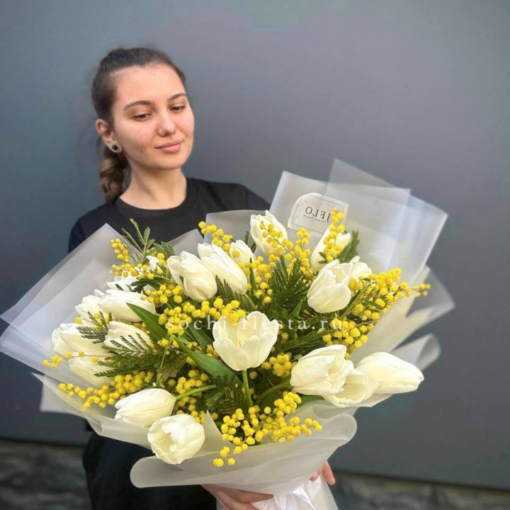 Букет тюльпанов и мимозы в Нижнекамске