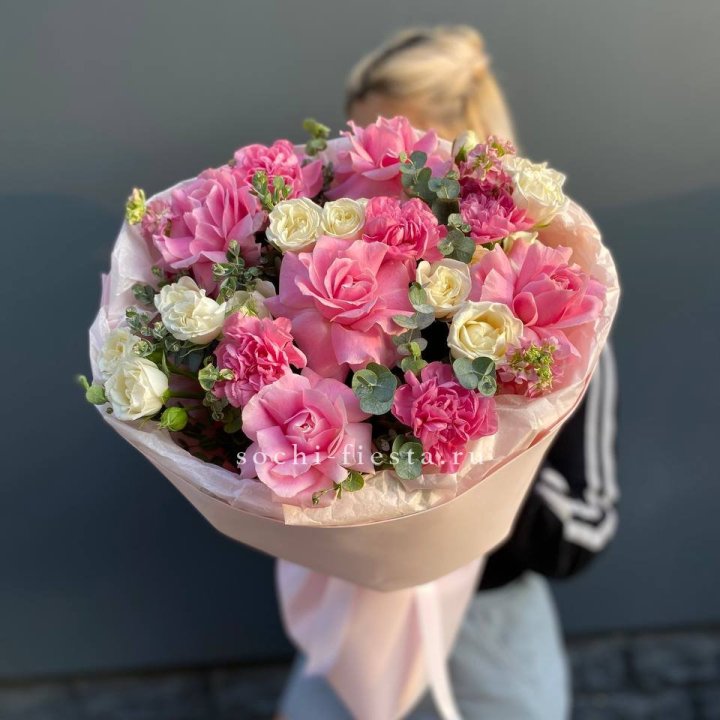  Букет "Малина" с доставкой в Нижнекамске