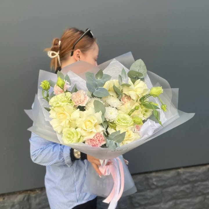  Букет  "Тонкая луна" в Нижнекамске