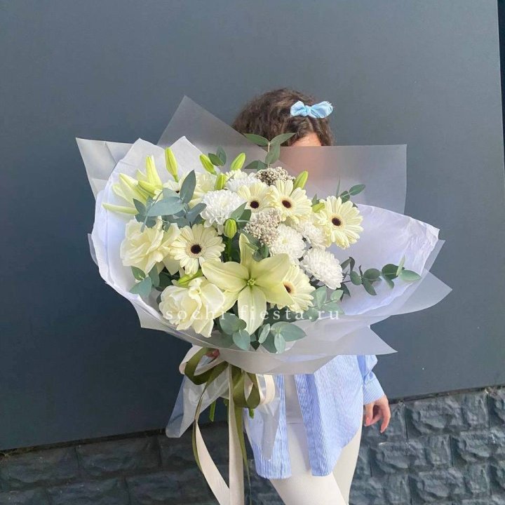 Букет с лилией и герберой в Нижнекамске