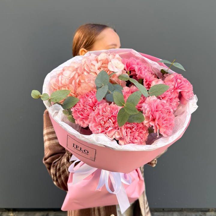 Дуо диантусы и гортензия в Нижнекамске