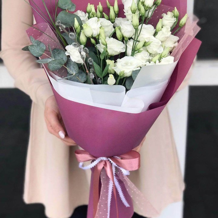 Эустомы с эвкалиптом в Нижнекамске