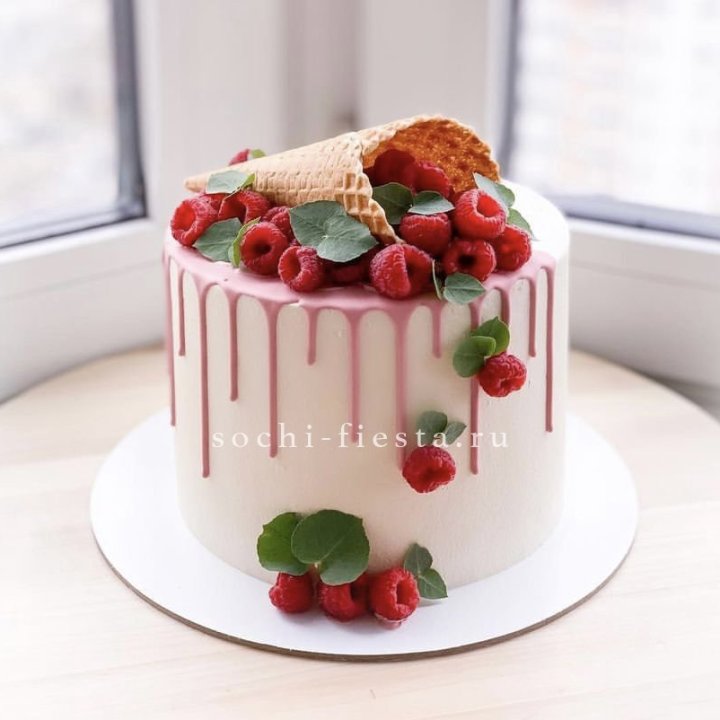 Торт "Ягодный" в Нижнекамске