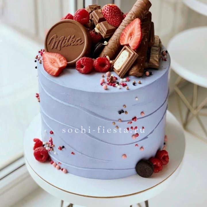 Торт "Milka's world" в Нижнекамске