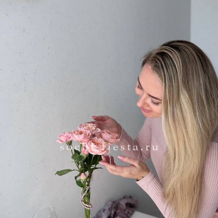 Цветочная подписка "Пакет маленький" в Нижнекамске