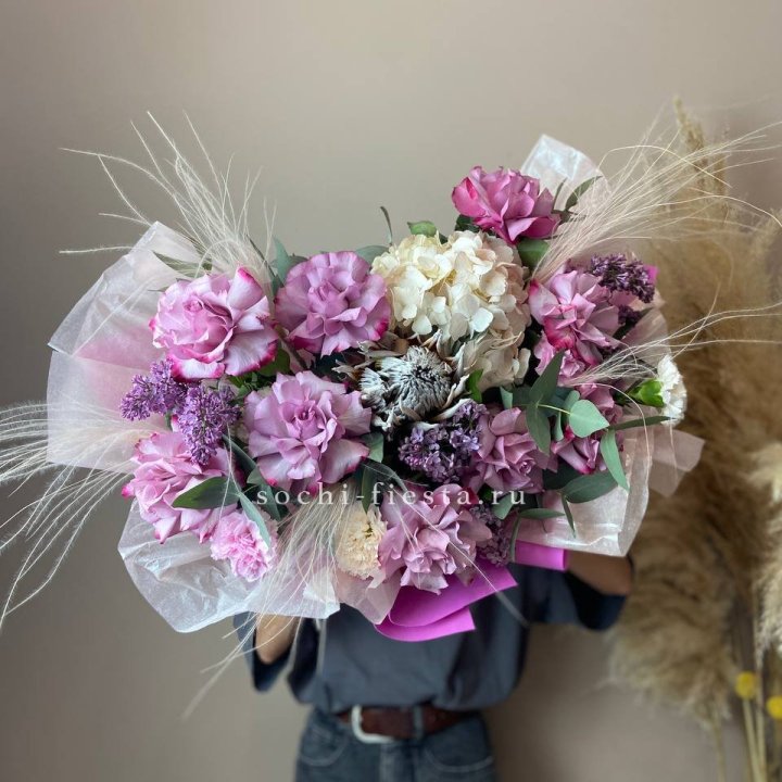 Дизайнерский букет №14 в Нижнекамске