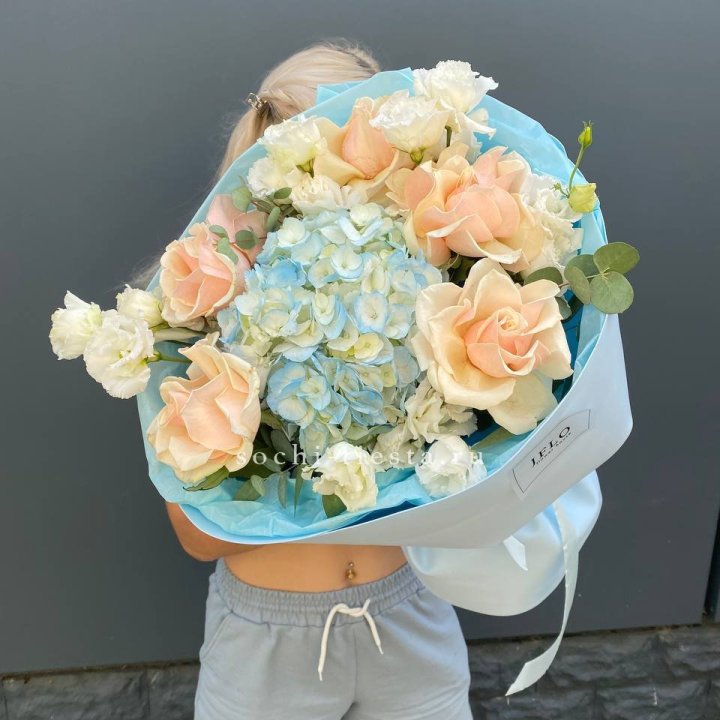 Сборный букет "Голубой закат" в Нижнекамске