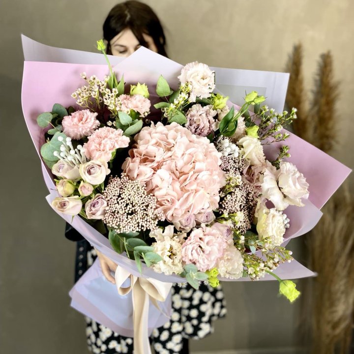 Дизайнерский букет "Трели кримс" в Нижнекамске