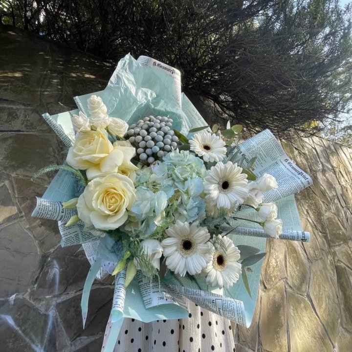 Дизайнерский букет "Линдж-блю" в Нижнекамске