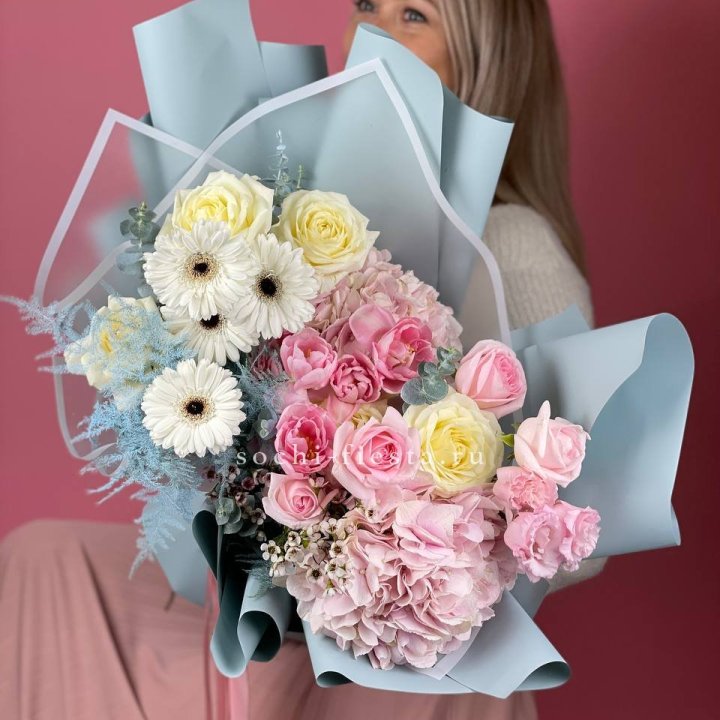 Дизайнерский букет "Адель" в Нижнекамске
