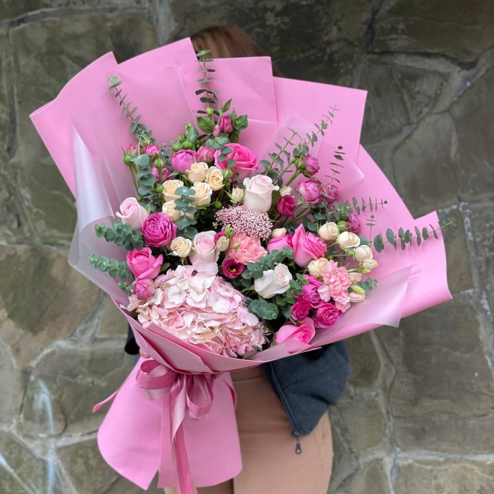 Дизайнерский букет "Паулина" в Нижнекамске