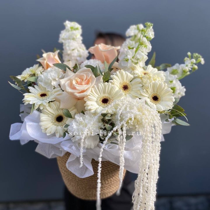 Цветы в джутовом кашпо "Валери" в Нижнекамске