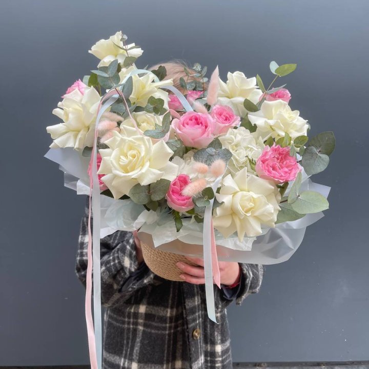 Кашпо с розами в Нижнекамске