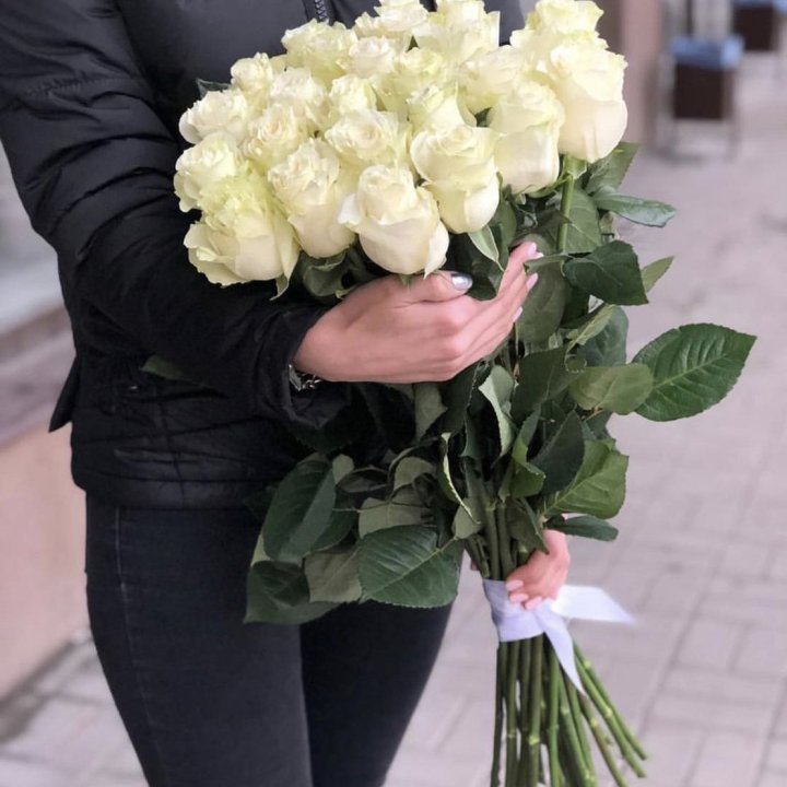 Голландские розы белые в Нижнекамске
