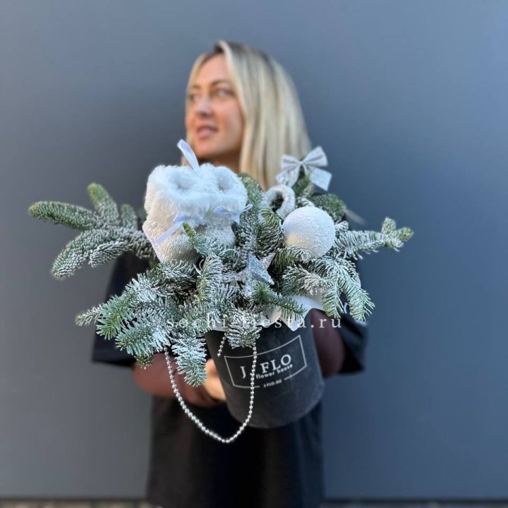 Новогодний бокс "Ботс вайт" в Нижнекамске