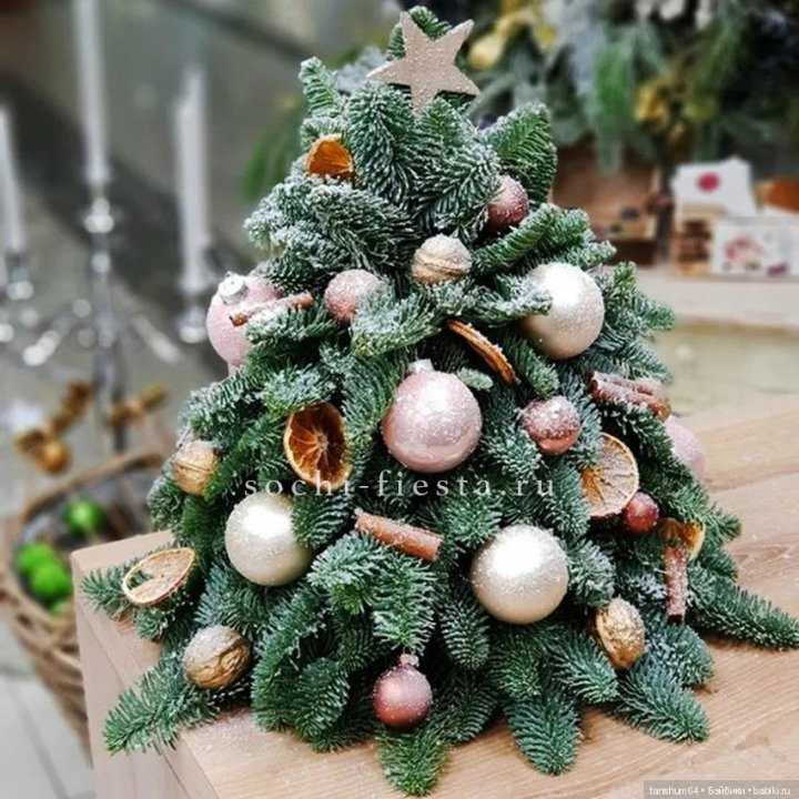 Новогодняя елочка "Блеск" в Нижнекамске