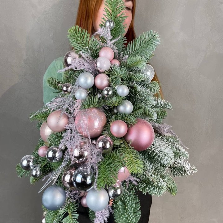 Новогодняя елочка "Розе голд" в Нижнекамске