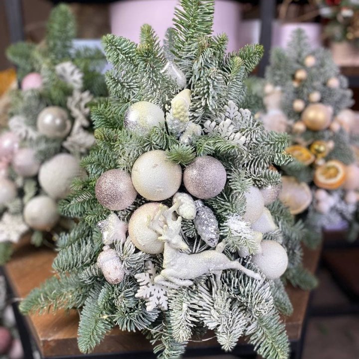 Ёлочка "Хепи крисмас" в Нижнекамске