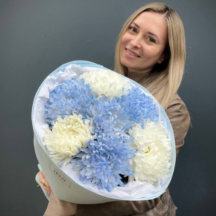 Букет из 7 хризантем  в Нижнекамске