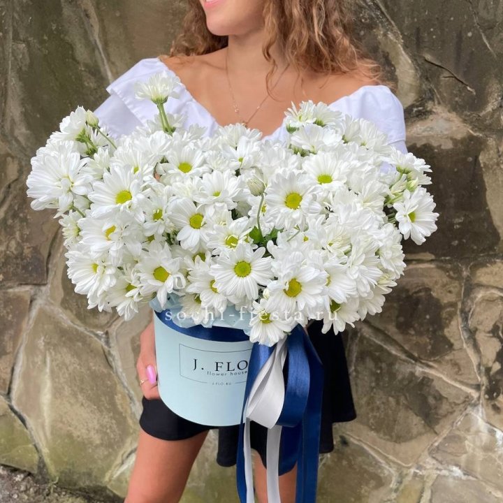 Коробка с хризантемами №2 в Нижнекамске