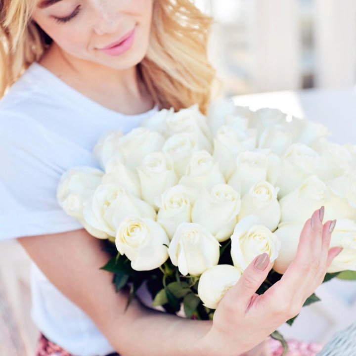 Букет высоких роз "Облака" в Нижнекамске