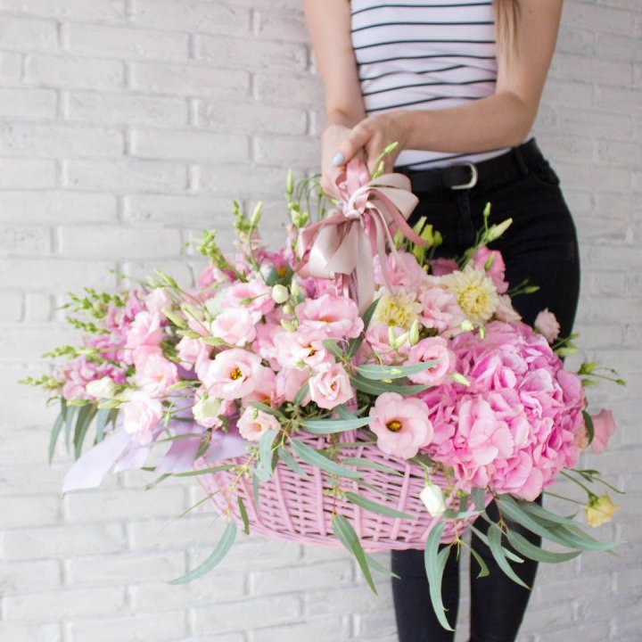 Авторская корзина №6 с доставкой в Нижнекамске