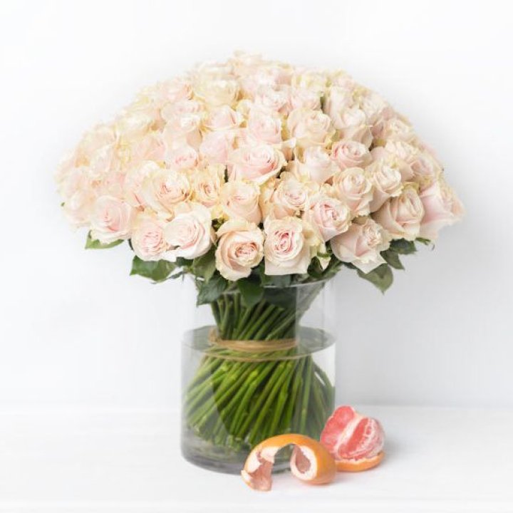 101 кремовая роза в Нижнекамске