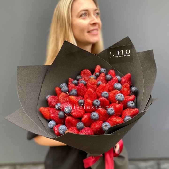 Ягодный вальс в Нижнекамске