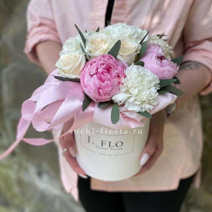 Цветочный бокс мини №2 в Нижнекамске