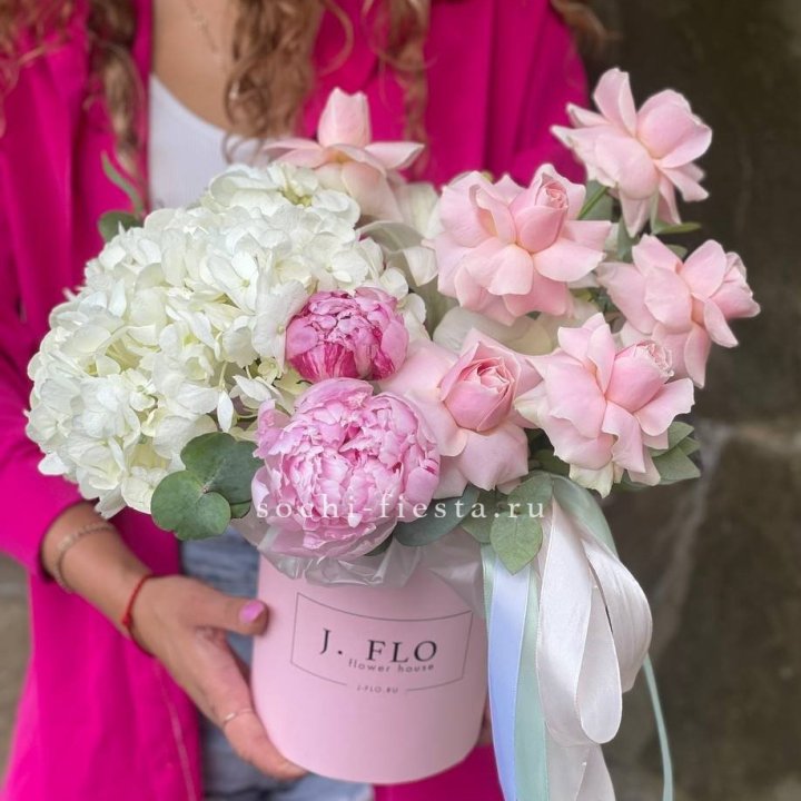 Цветочный бокс Mini №2 в Нижнекамске