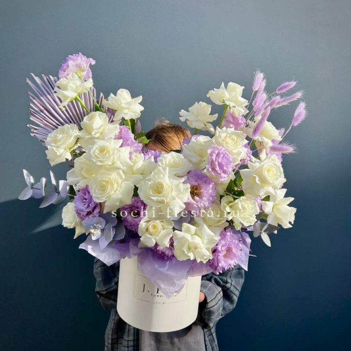 Цветочный бокс "Изабель" в Нижнекамске