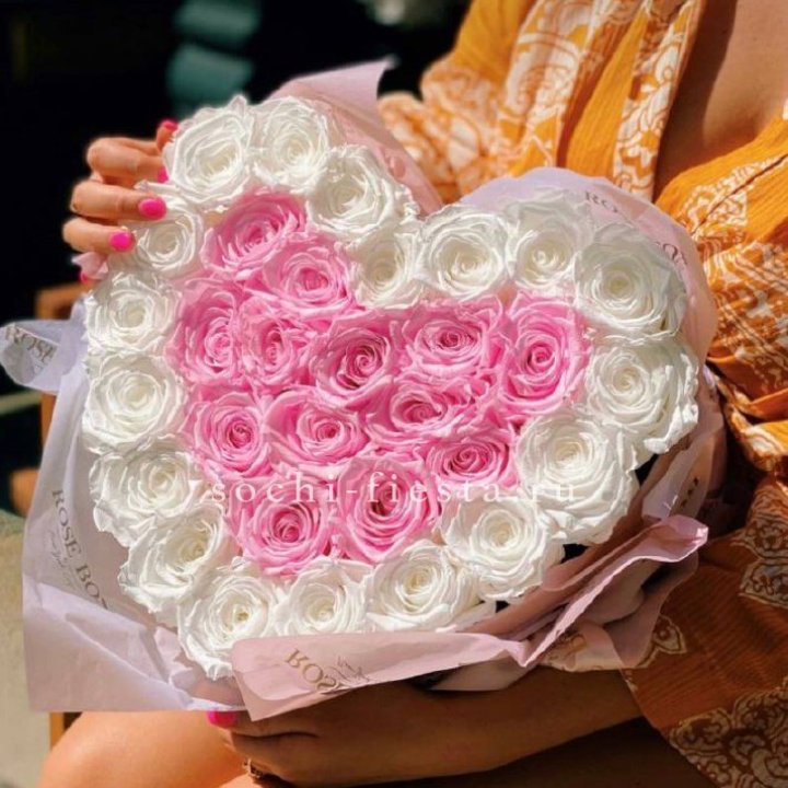 Бокс сердце с розами №2 в Нижнекамске