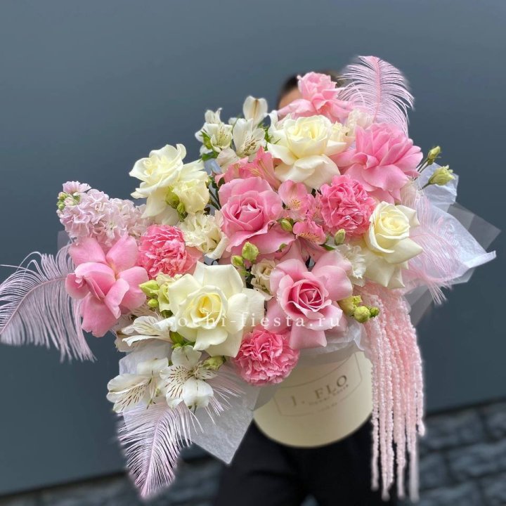 Дизайнерский бокс "Ловели" в Нижнекамске