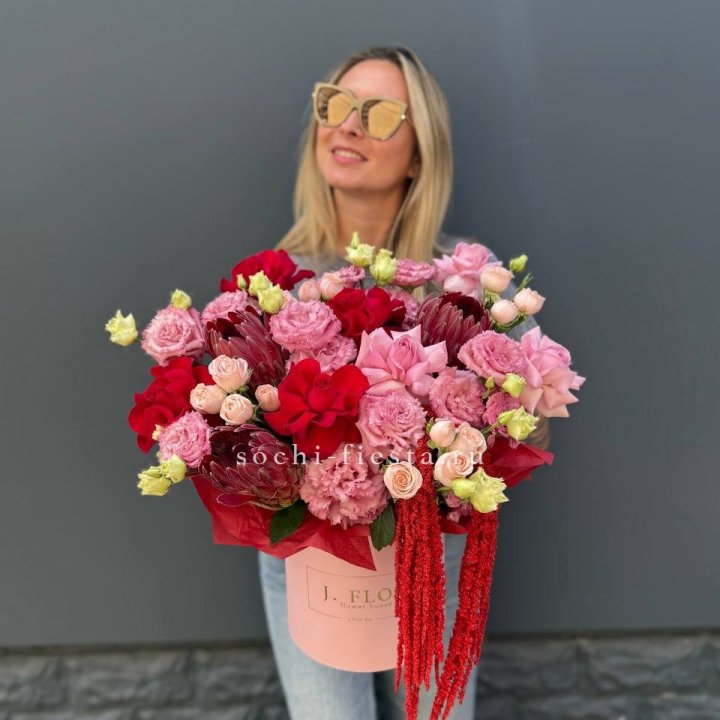 Дизайнерский цилиндр "Криотель" в Нижнекамске