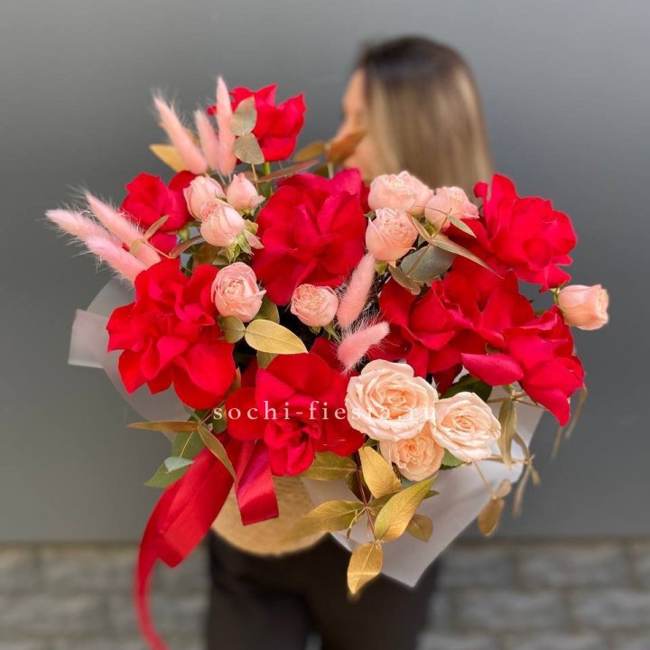 Джутовое кашпо "Любовь Лолиты" в Нижнекамске