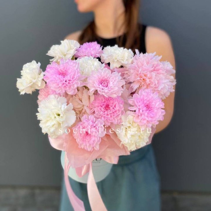 Коробка с цветами "Фиона" в Нижнекамске