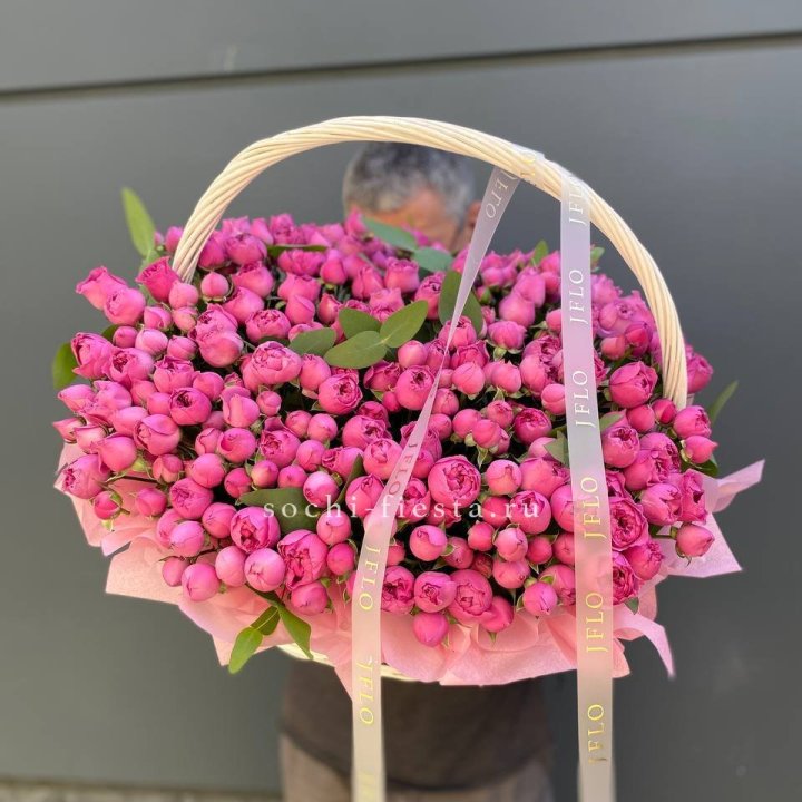 Корзина роз Мисти Баблс 101 в Нижнекамске