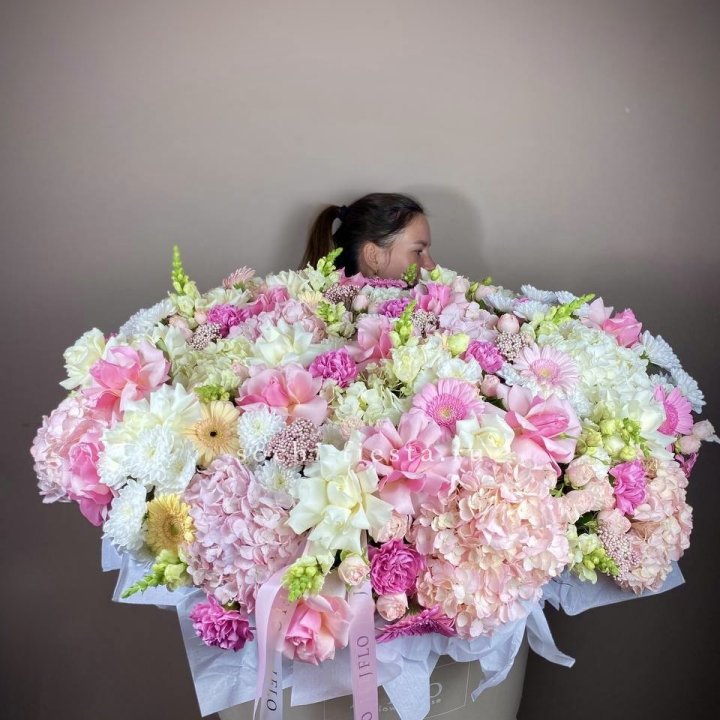 Корзина цветов «Рандеву» в Нижнекамске