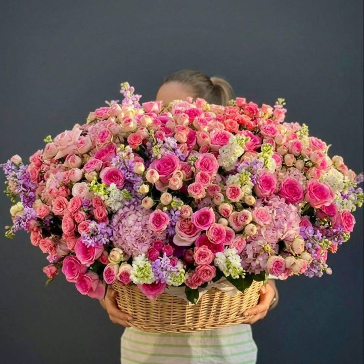 Цветочная корзина гигант №5 в Нижнекамске
