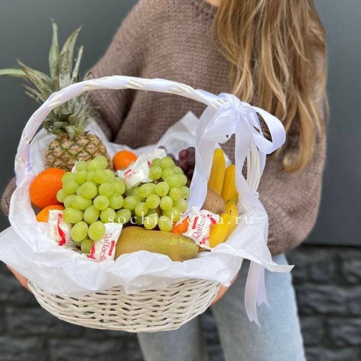 Фруктовая корзина №4 с доставкой в Нижнекамске