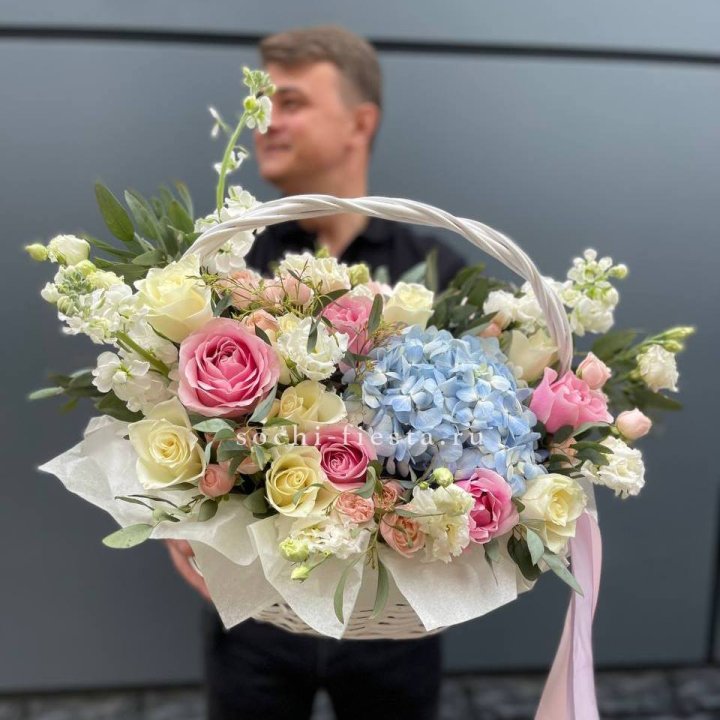 Авторская корзина "Аполинария" в Нижнекамске