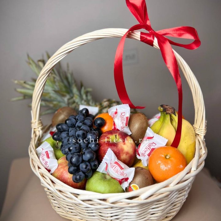 Фруктовая корзина №3 с доставкой в Нижнекамске