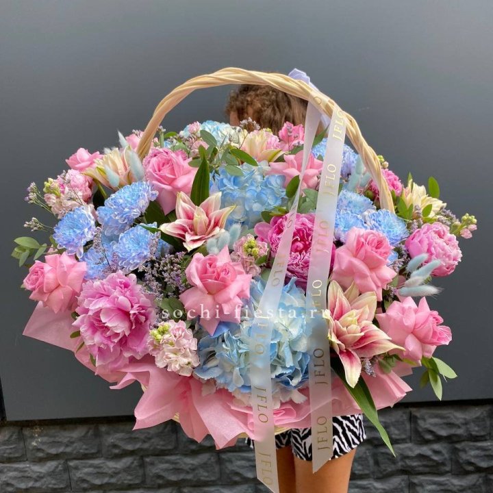 Яркая корзина "Летнее настроение" в Нижнекамске