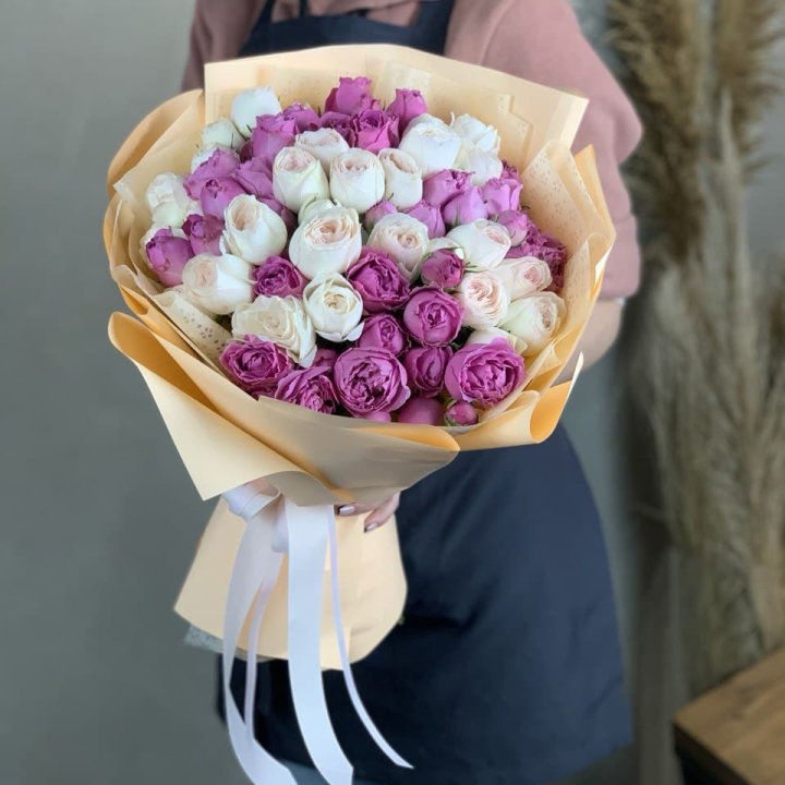 Букет кустовых роз Джулиана в Нижнекамске