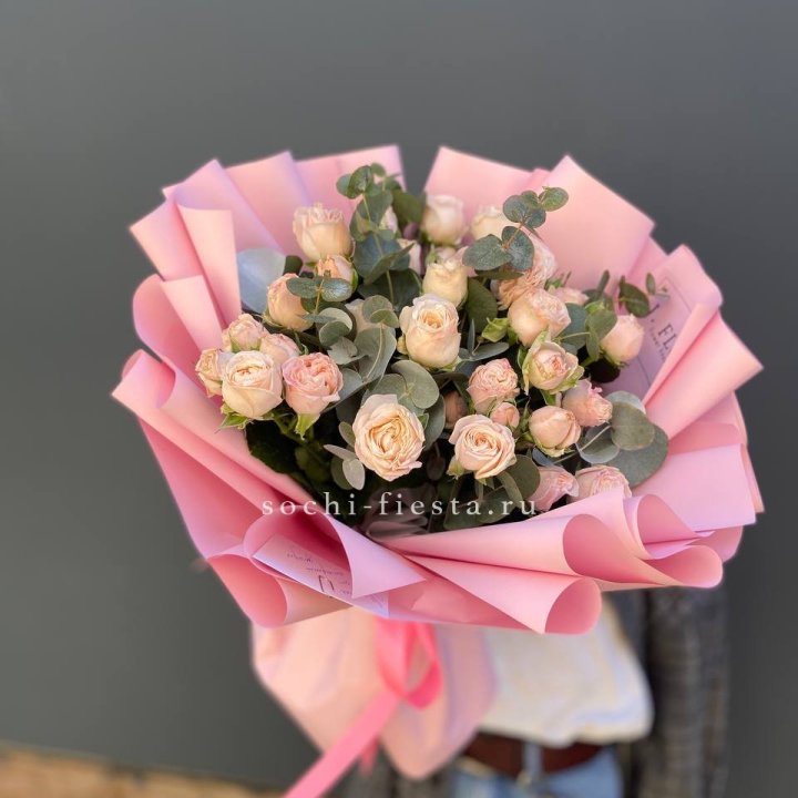 Букет пионовидных роз Cute Love в Нижнекамске