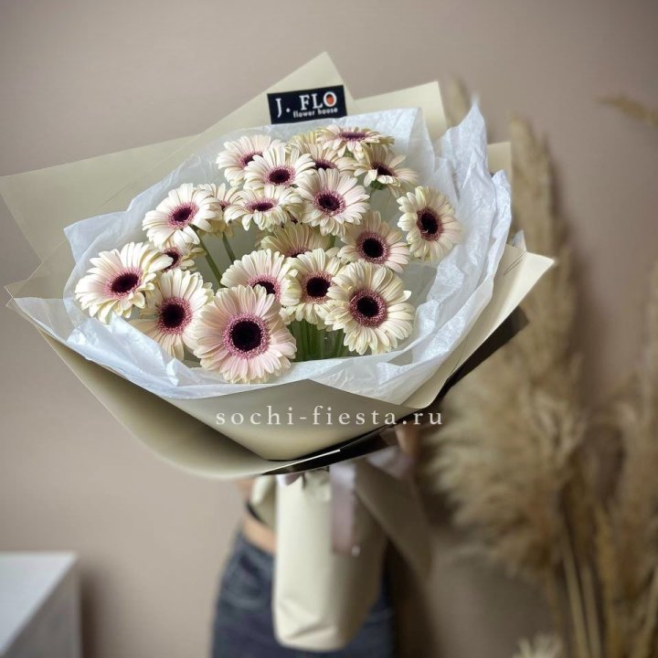 Букет голландских гербер "Свит" в Нижнекамске