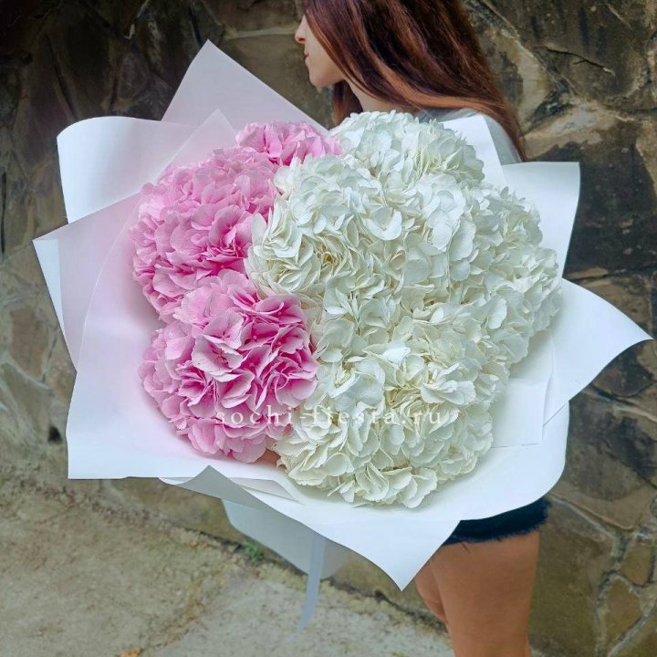 Букет гортензий №2 в Нижнекамске